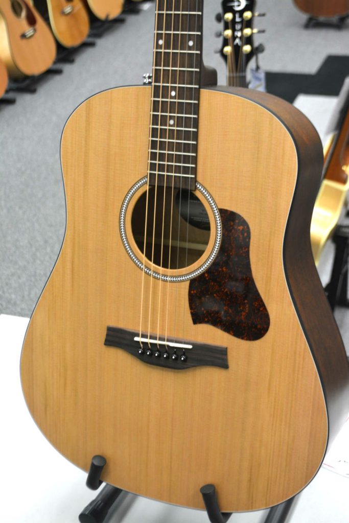 Seagull S6 Original Natural Semi-Gloss Acoustic Guitar