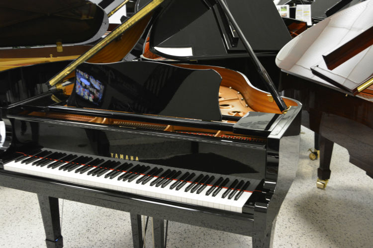 Yamaha C1 Grand Piano