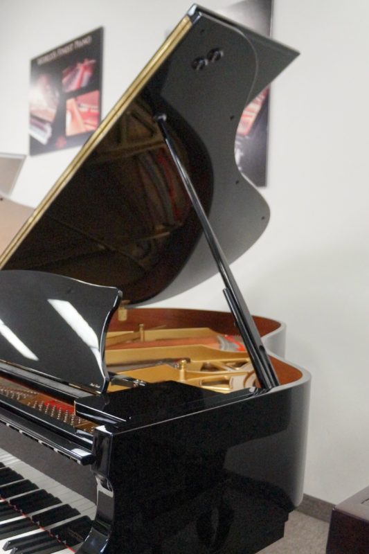 Kawai RX2 Grand Piano