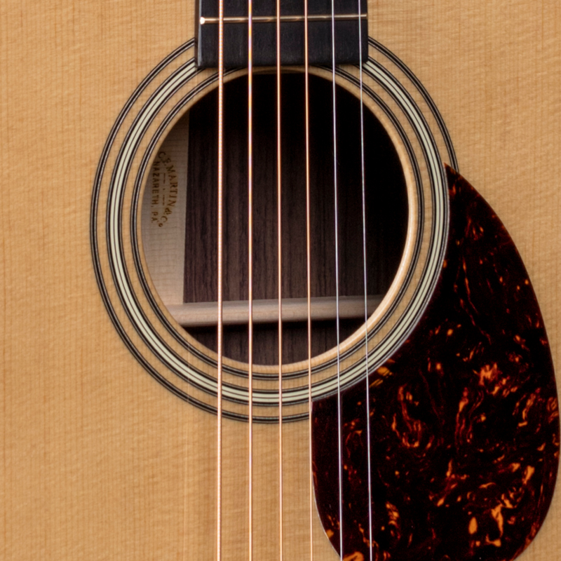 Martin OM-28 Modern Deluxe Guitar
