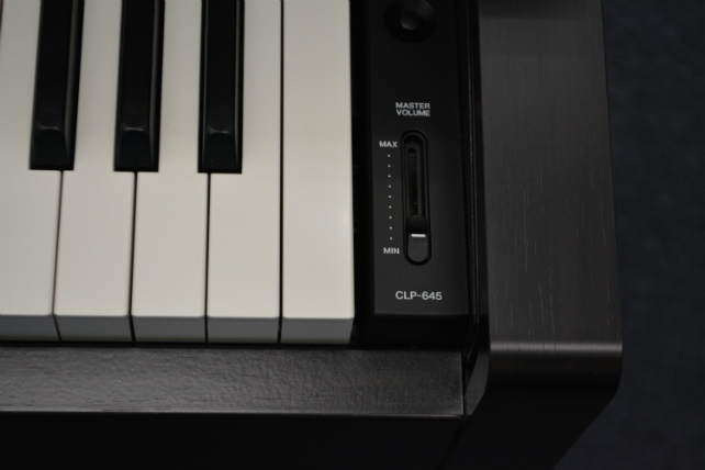 Yamaha CLP645 Digital Piano
