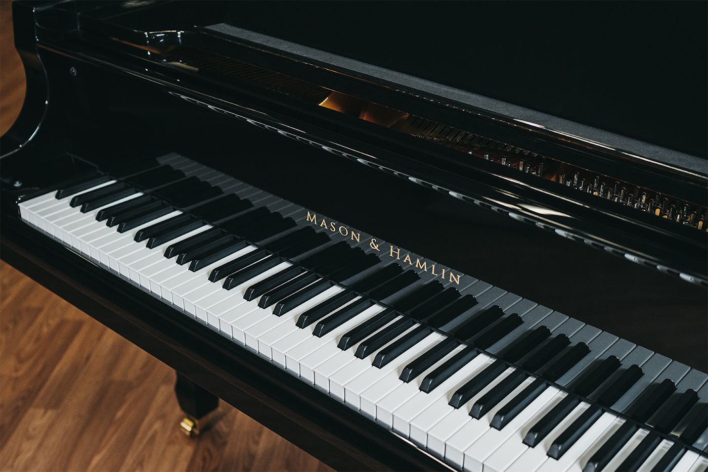 Mason & Hamlin Classic Series MHC-160G 5'6 Grand Piano