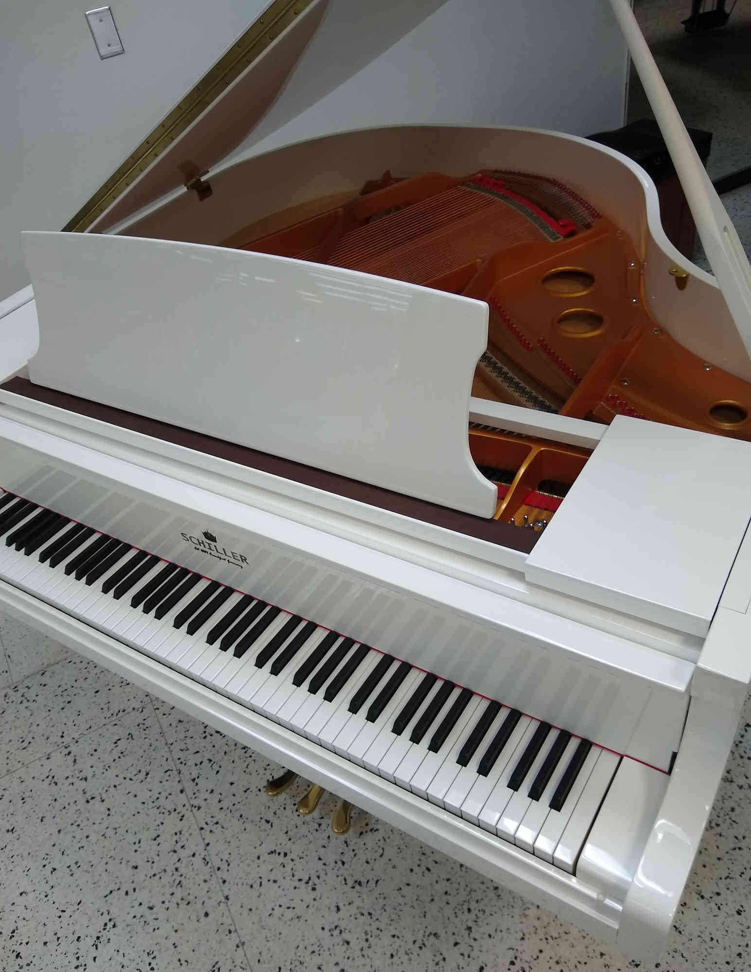 Schiller Leipzig Baby Grand Piano White Polish with iPad Player