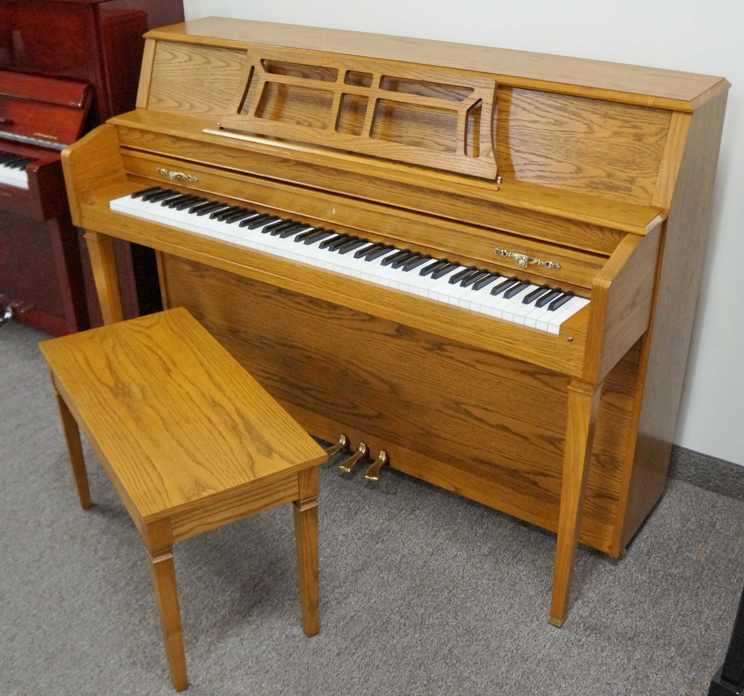 Yamaha Upright Piano Ltd Oak