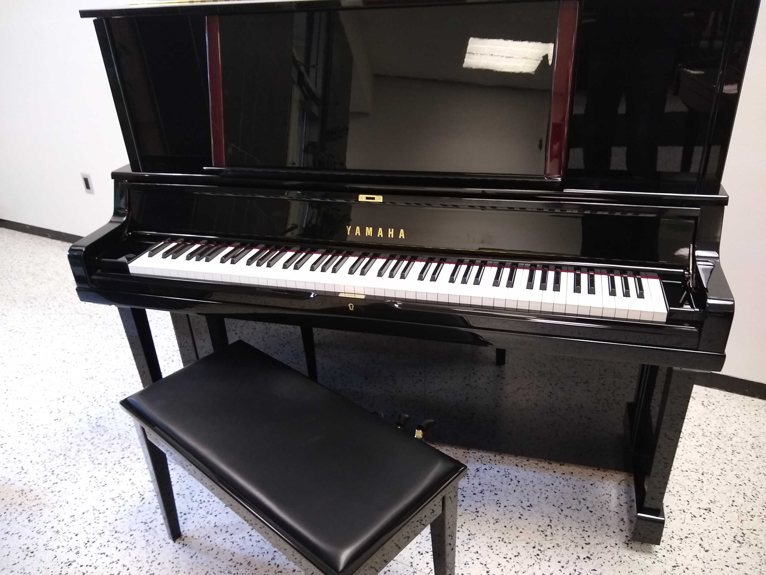 Yamaha U5 Upright Piano - Black Polish