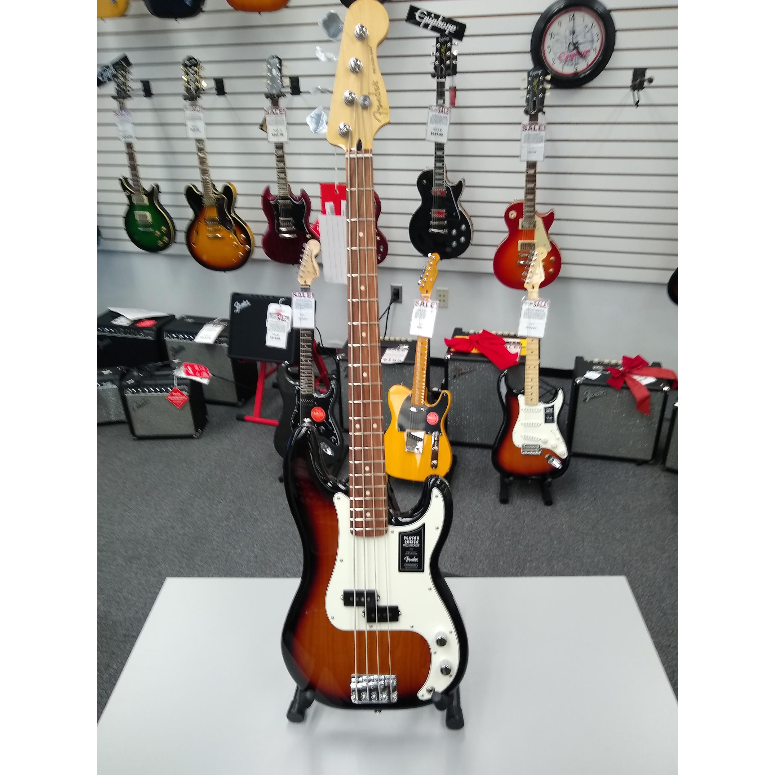 Fender Player Series Precision Bass 3 Tone Sunburst