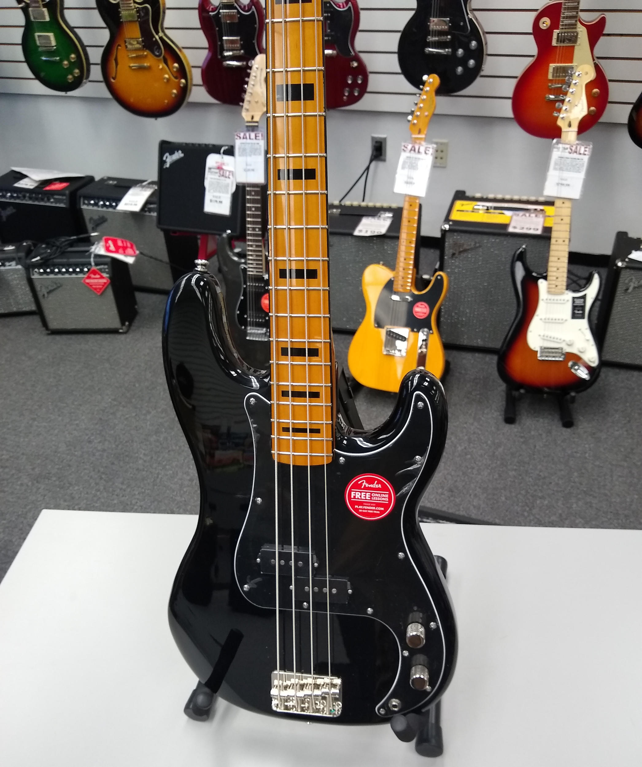 Squier Classic Vibe Precision Bass 70's 4 String - Black