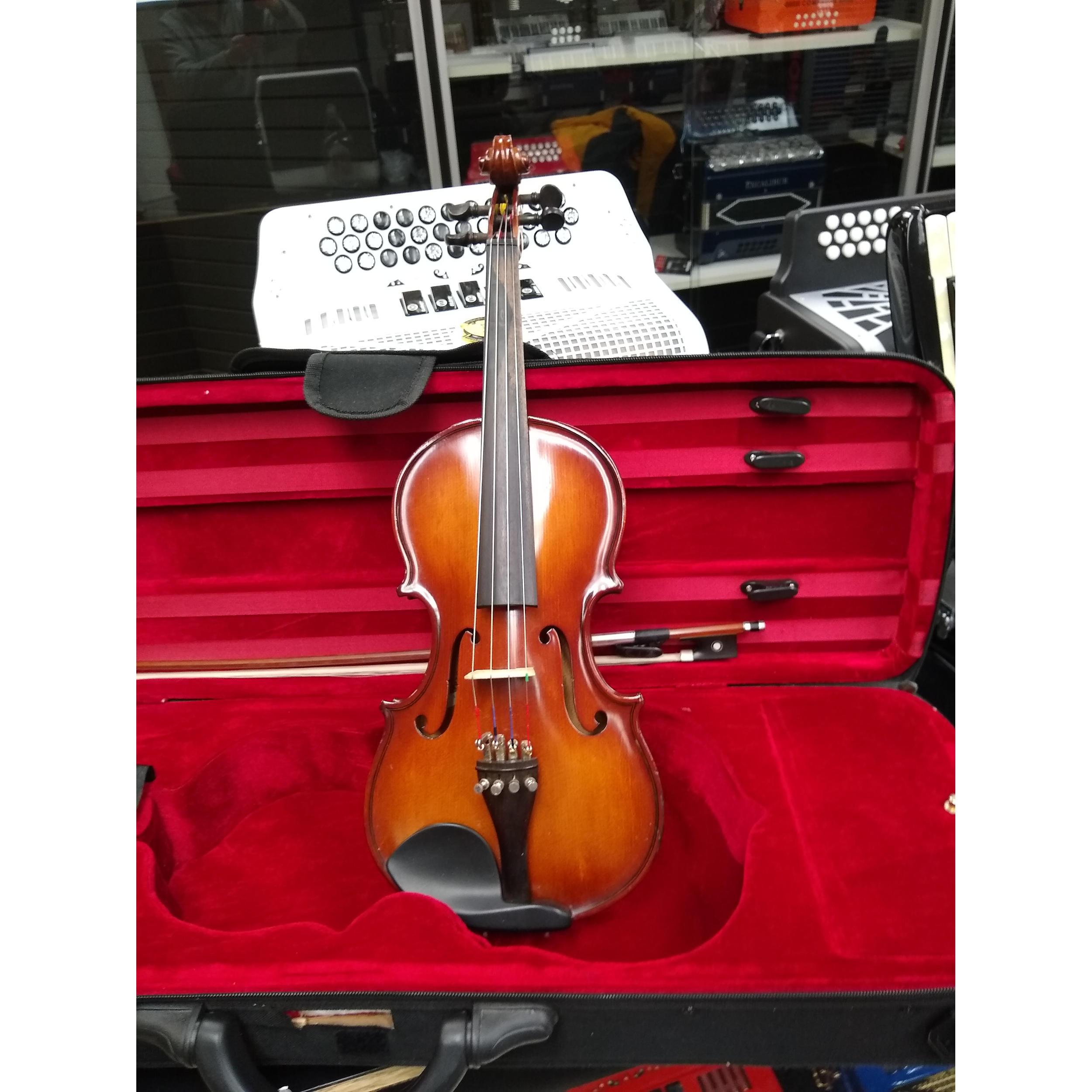 Universal 1/2 Violin