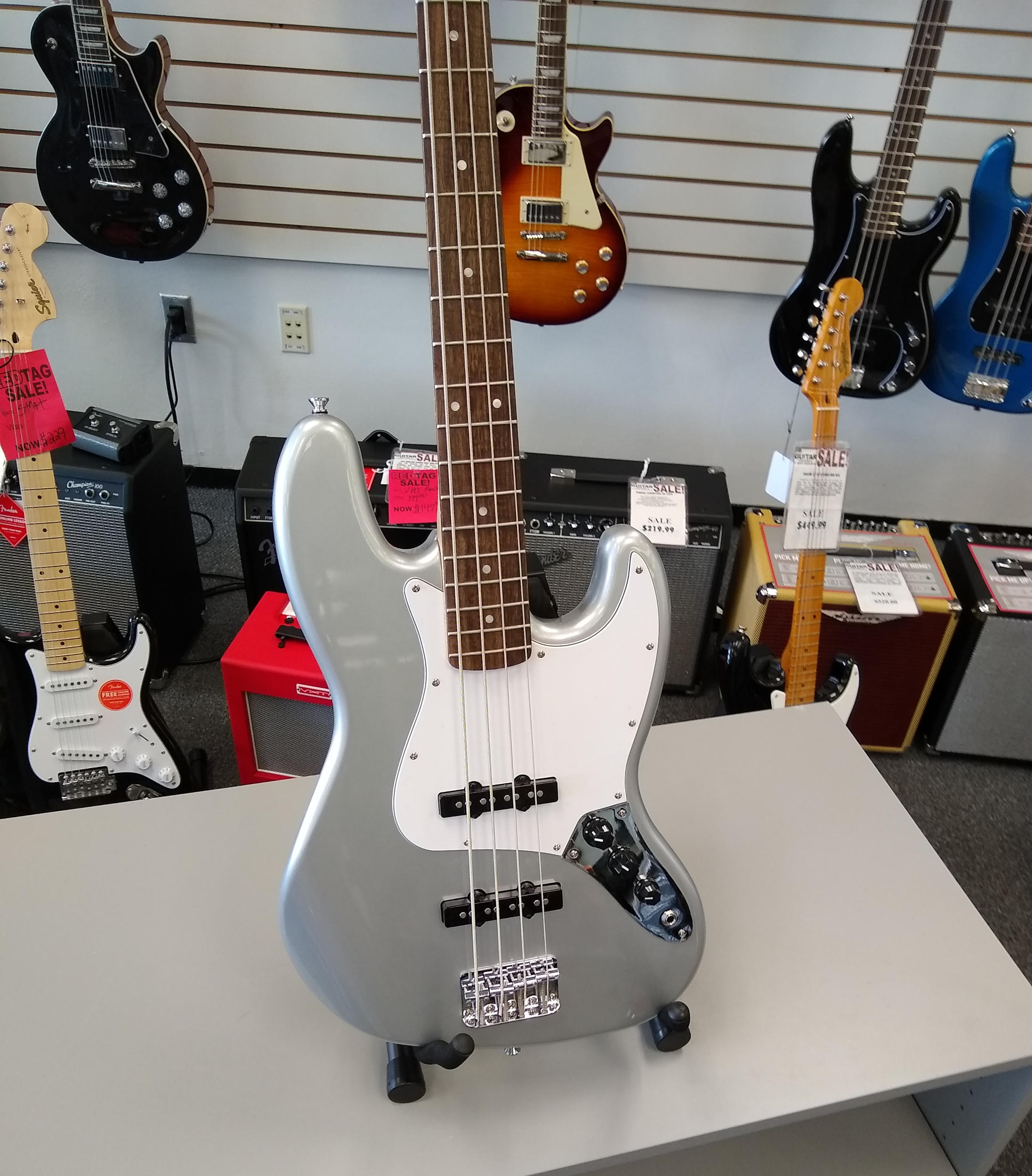 Squier Affinity Jazz Bass - Silver