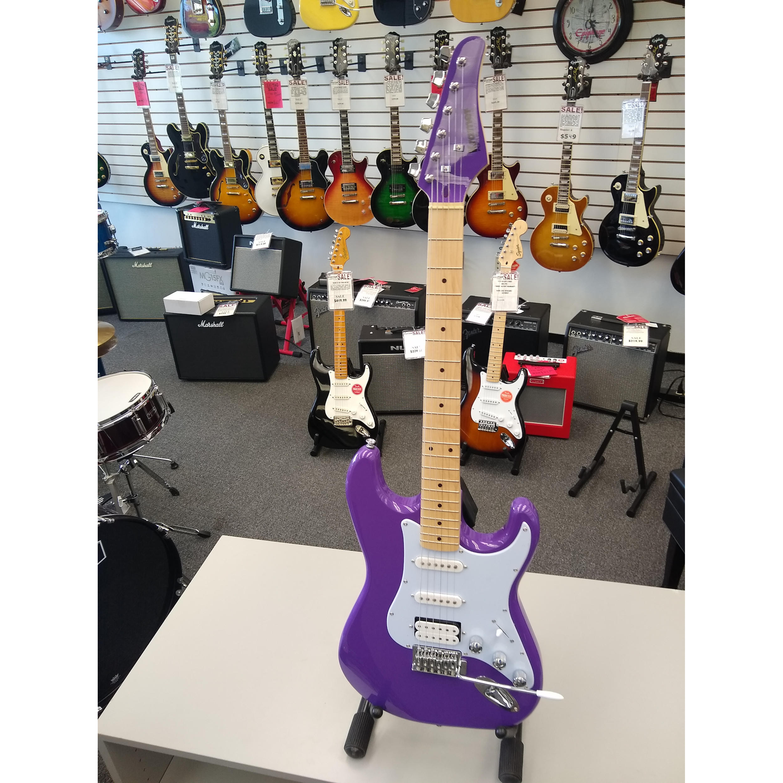 Kramer Focus VT-211S Electric Guitar W/Deluxe Bag - Purple