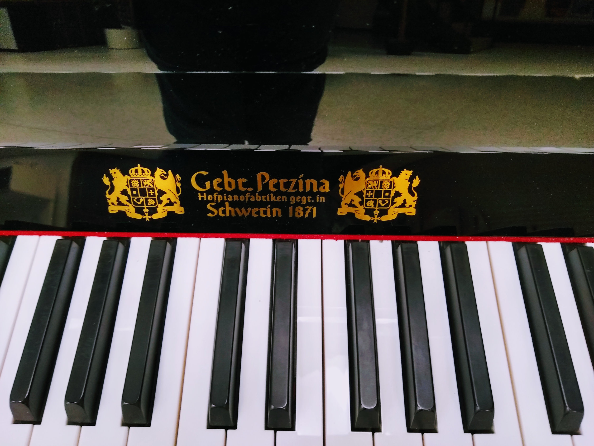 Gebr.Perzina GP122 Upright Piano - Black Polish
