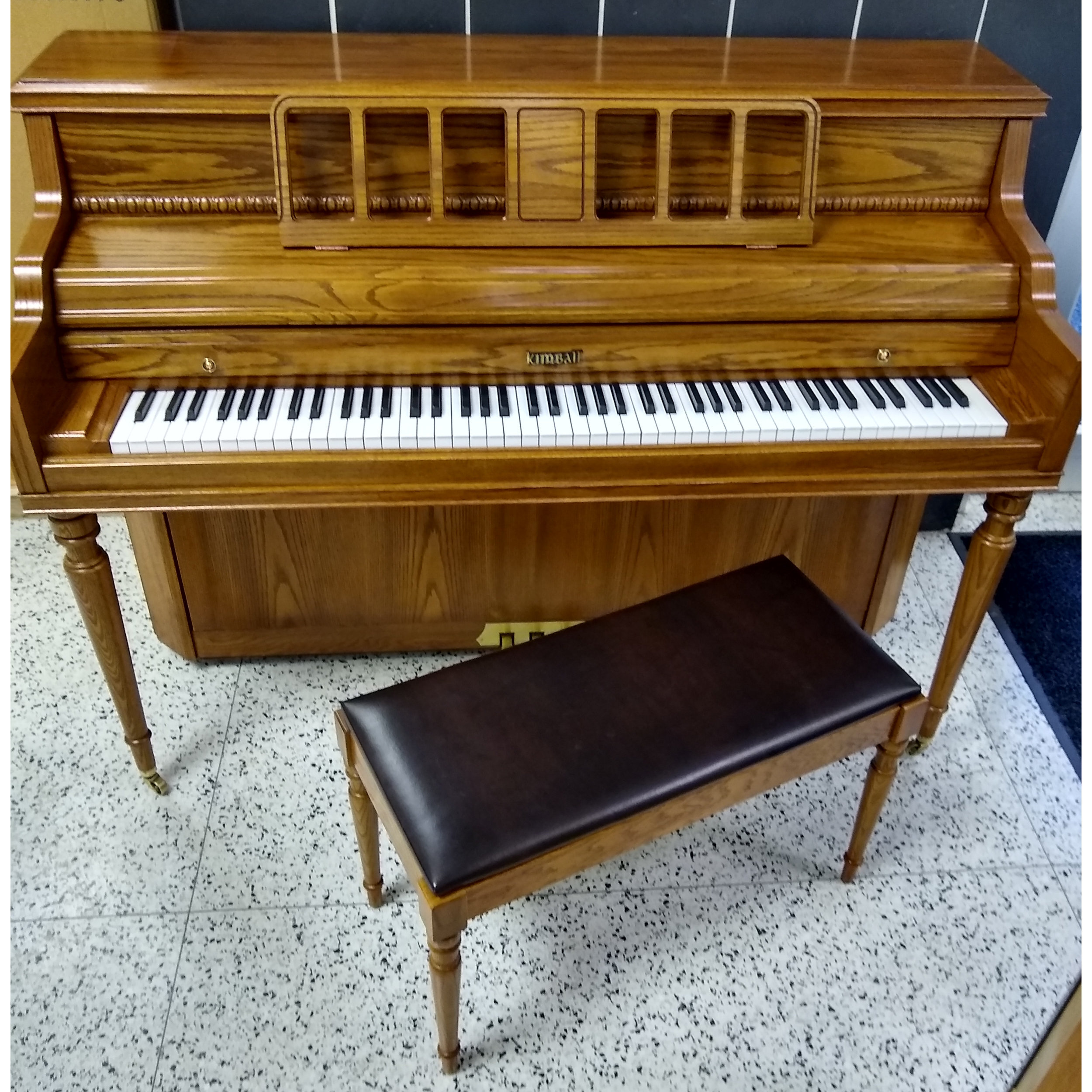 Kimball Upright Piano Decorator Oak