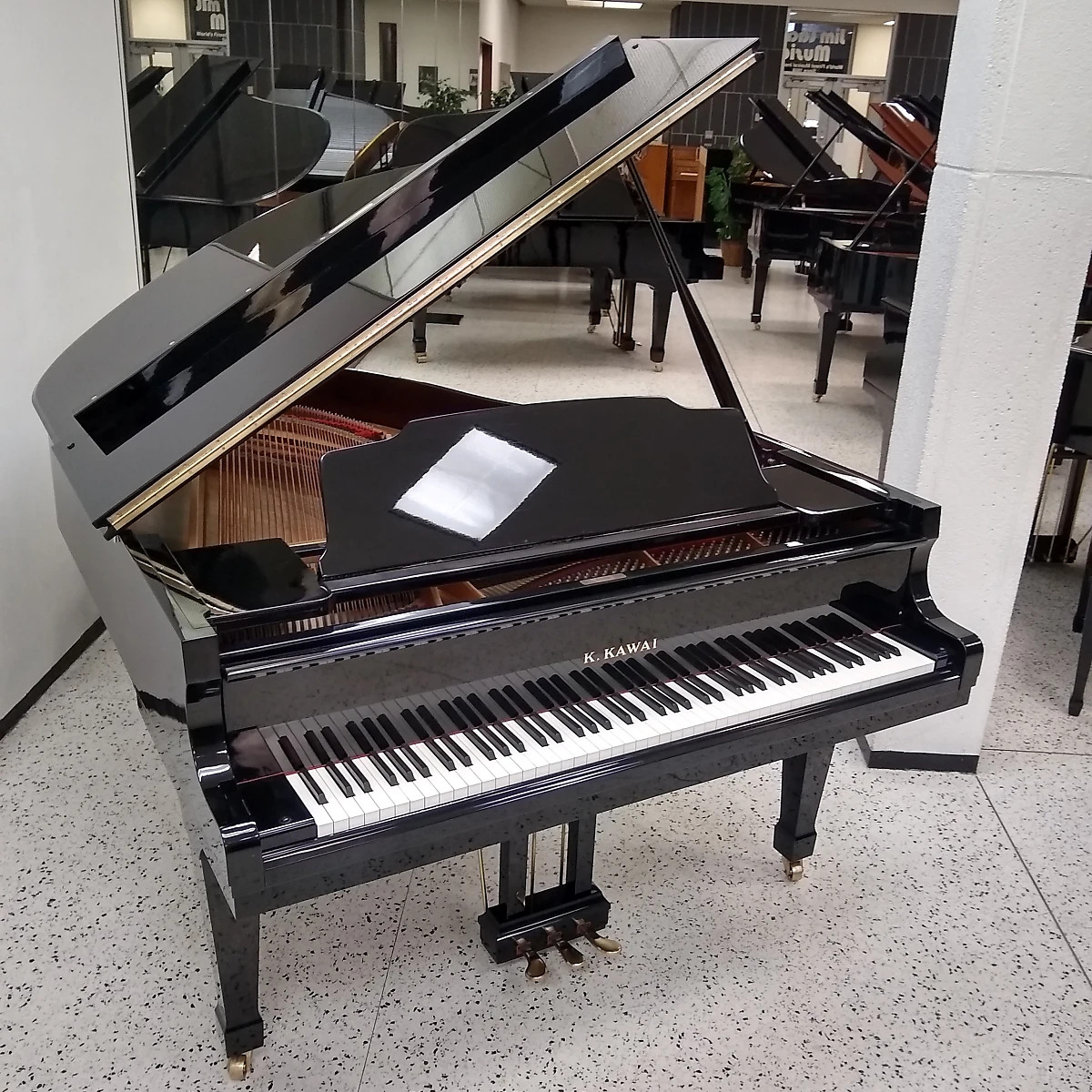 Kawai GS40 Professional Grand Piano 6'1